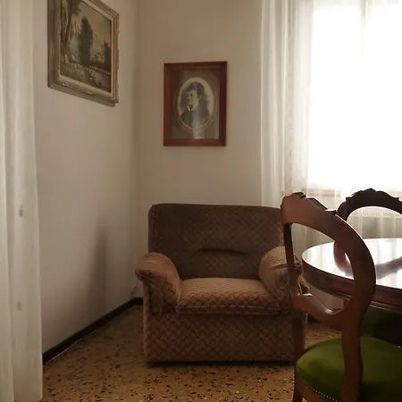 La Casa Del Lago Hébergement de vacances Dongo